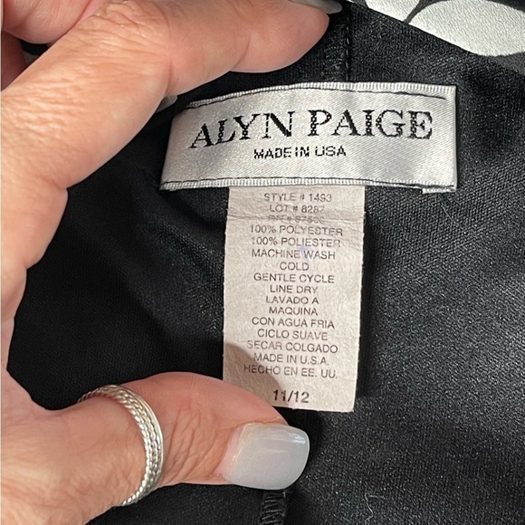Y2K ALYN PAIGE Made in USA Size 11/12 MED Black & White Floral Halter Dress - Picture 10 of 10